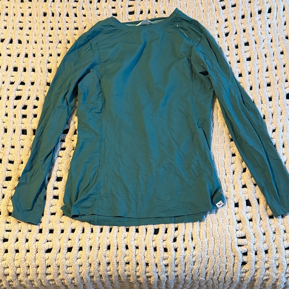 Green R.J. Classics Jordyn Crew Neck Long Sleeve Shirt